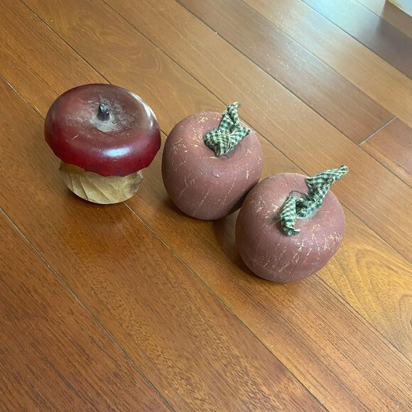 Country Kitchen Decor Set of 3 Apples - Picture 1 of 6